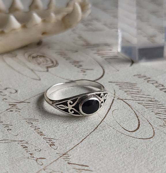 Regina Agate Ring Sterling Silver